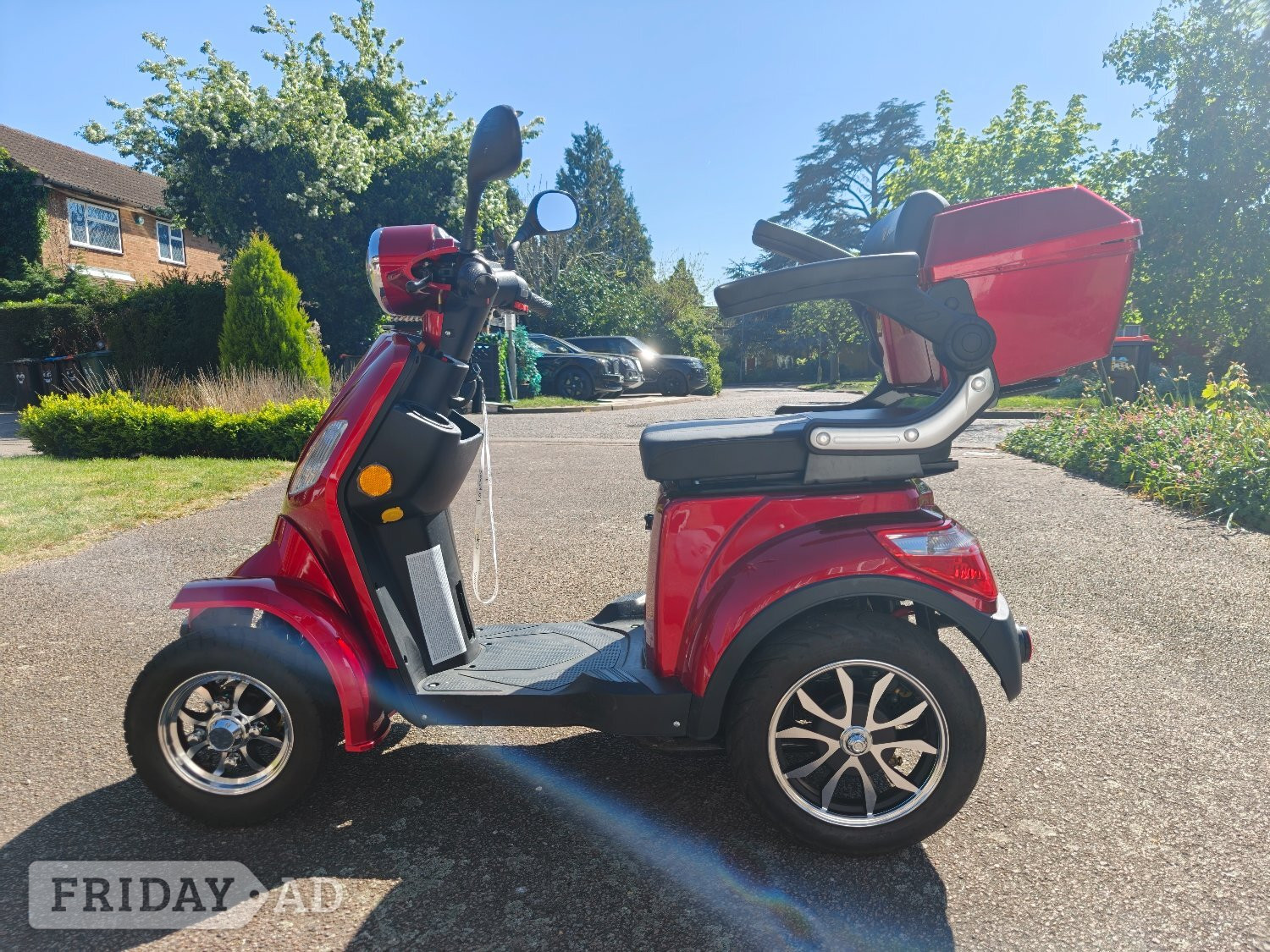 Veleco FASTER 4-Wheel Mobility Scooter – Excellent Condition