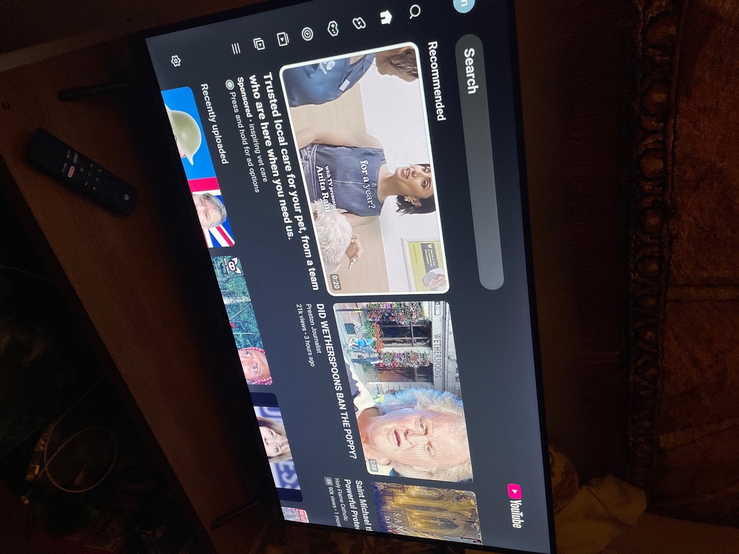 Coocaa 32 inch smart tv with freely excellent condition 