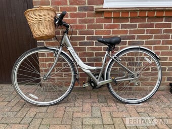 Ladies Etinne Apollo bike