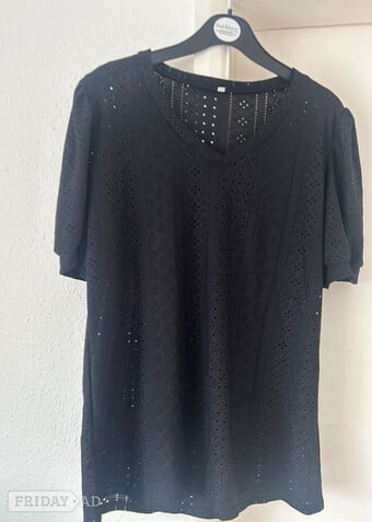 Brand-new ladies black patterned top
