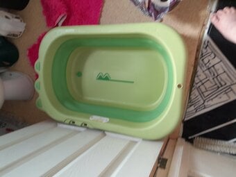 fold away dog bath