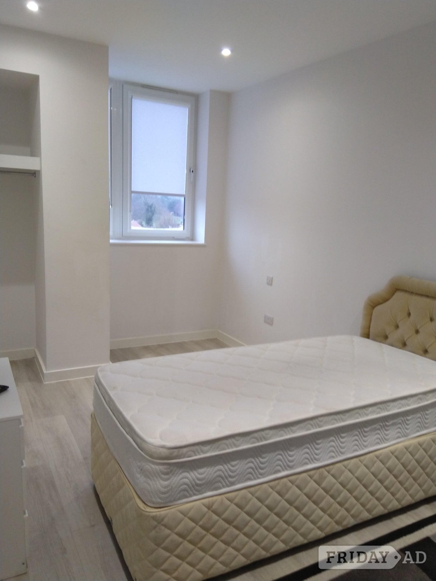 Room for rent near Eastbourne town centre with private bathroom 