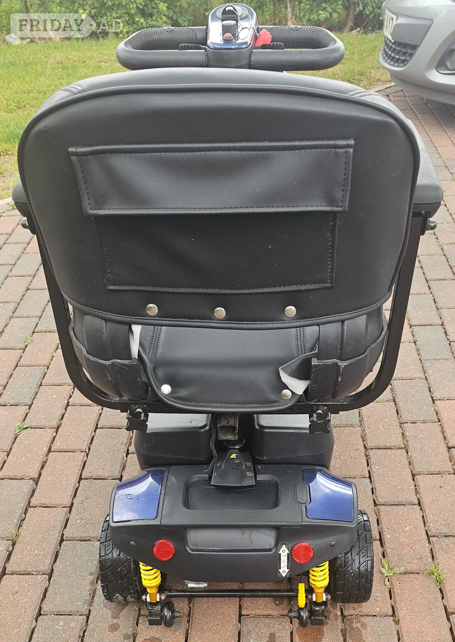 4mph car boot mobility scooter brand new batteries fitted  - Mobility in Wallingford