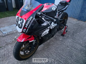 Honda CBR1000RR Fireblade 2008 Track Bike with v5