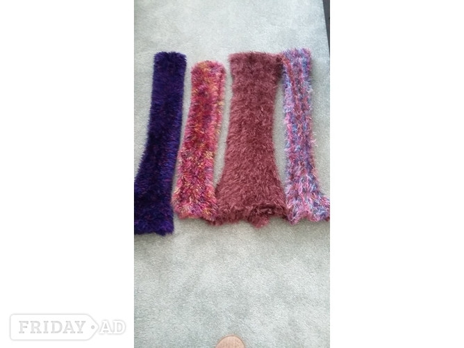 4 x pretty scarves excellent condition in Shoreham-By-Sea