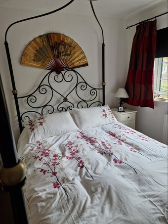 Unique 4 poster 5ft Bed in Wrought Iron