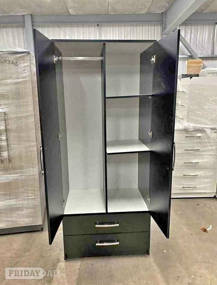 Brighton ✨ Stylish 2-Door Wardrobe – Perfect for Any Bedroom! 🏡