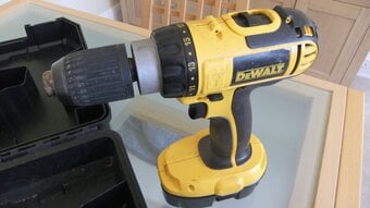 DeWalt Cordless Combi Drill + charger, batteries and case