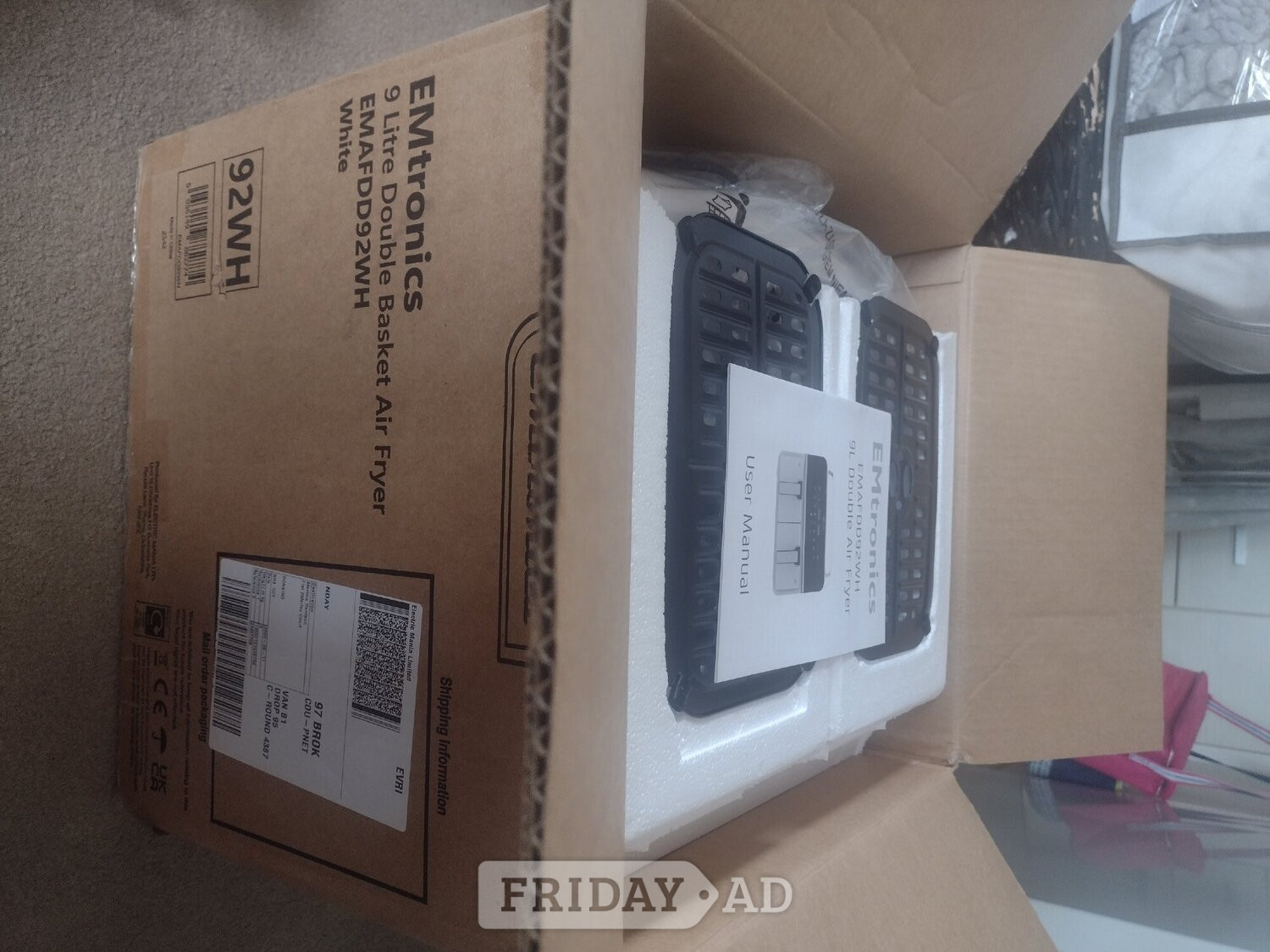 New 9L White EMtronics Air Fryer  - Home Appliances in Dorking