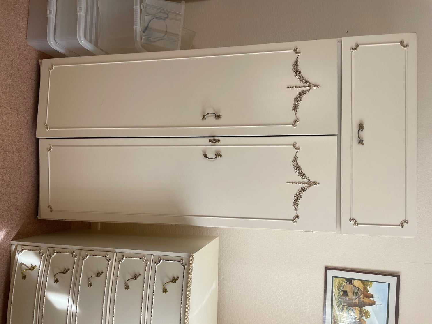 Small dressing table with matching chest of drawers, wardrobe and - Furniture in Lancing