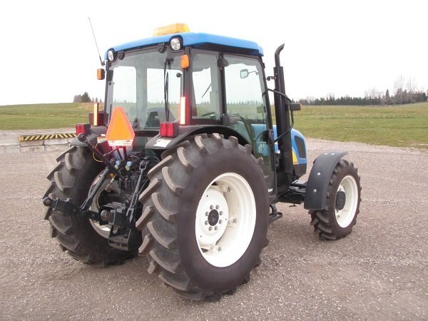 [ berth ]New Holland T4030 MFWD