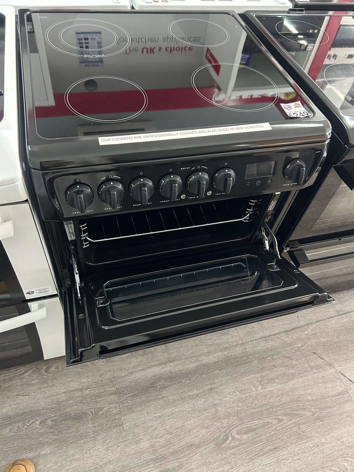 HOTPOINT 60CM ELECTRIC COOKER