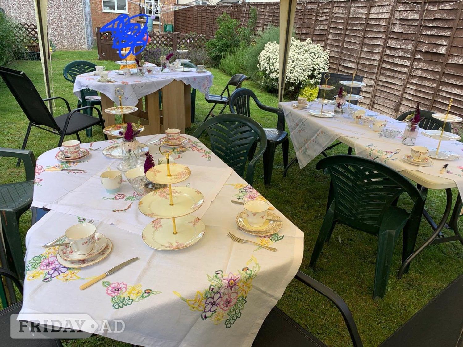 Spalding Gazebo 4m x 4m Good condition, sturdy design with 4 sides