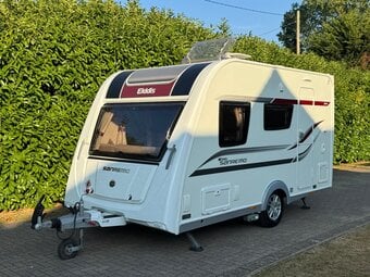 Elddis Sanremo 304 2018 4 Berth Caravan with Motor Movers and Full Awning