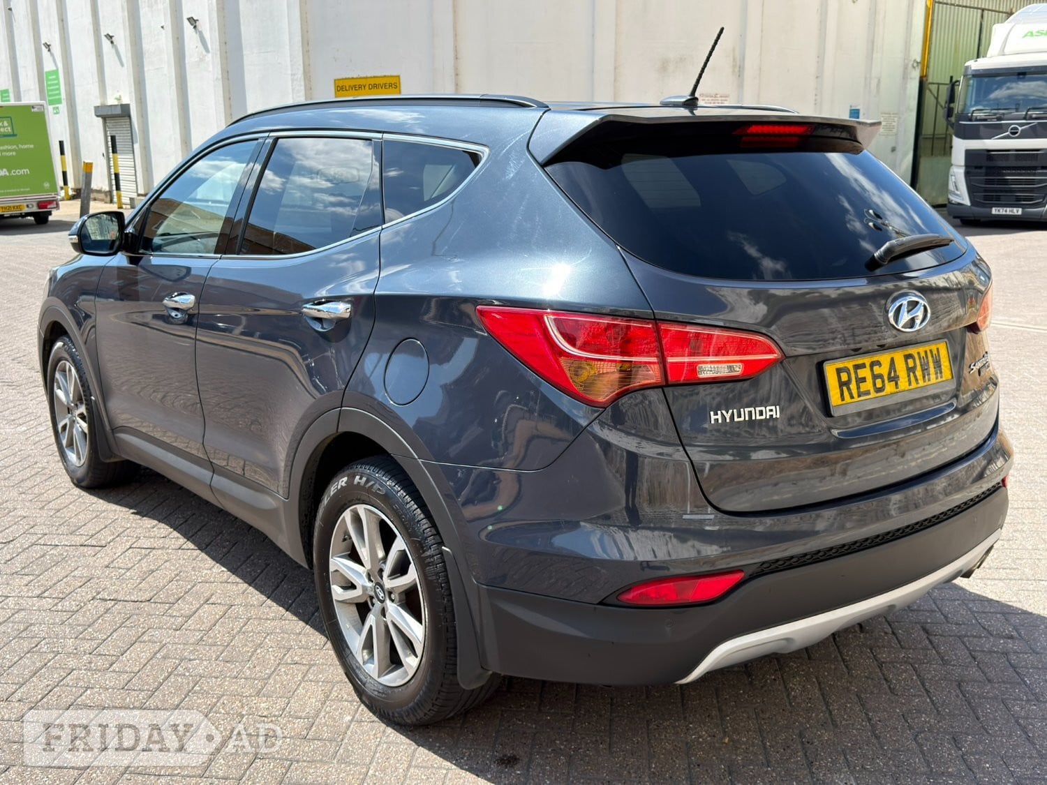 2015 Hyundai Santa Fe Premium - 7 Seats - Automatic - FSH - Long  - Cars in Brighton