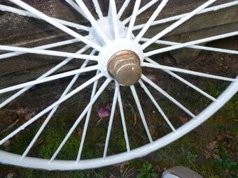 very old wheels full set with brarss nuts