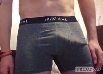 Male waiter available  in London