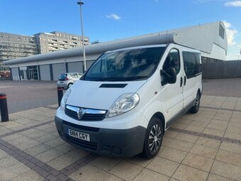 2014 Vauxhall Vivaro Combi SWB - New Years MOT - 9 Seats - 2 Keys