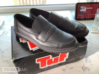 Steel toe cap shoes