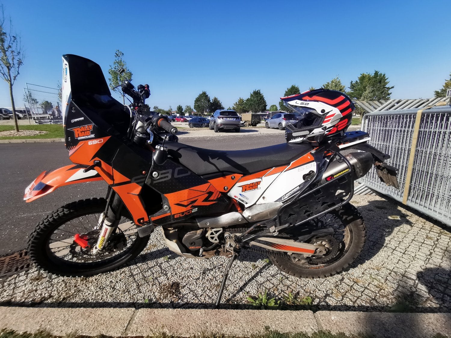 KTM 690 Enduro R ~Rally Raid Evo 2 - Motorbikes, Scooters & Quads in Chichester