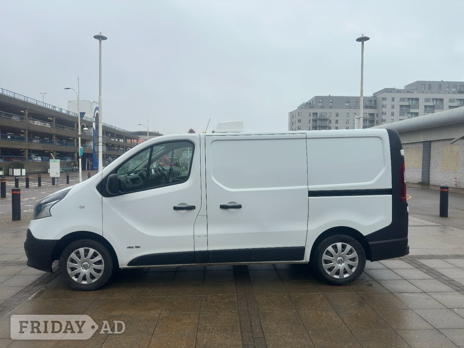 [ berth ]Renault Trafic