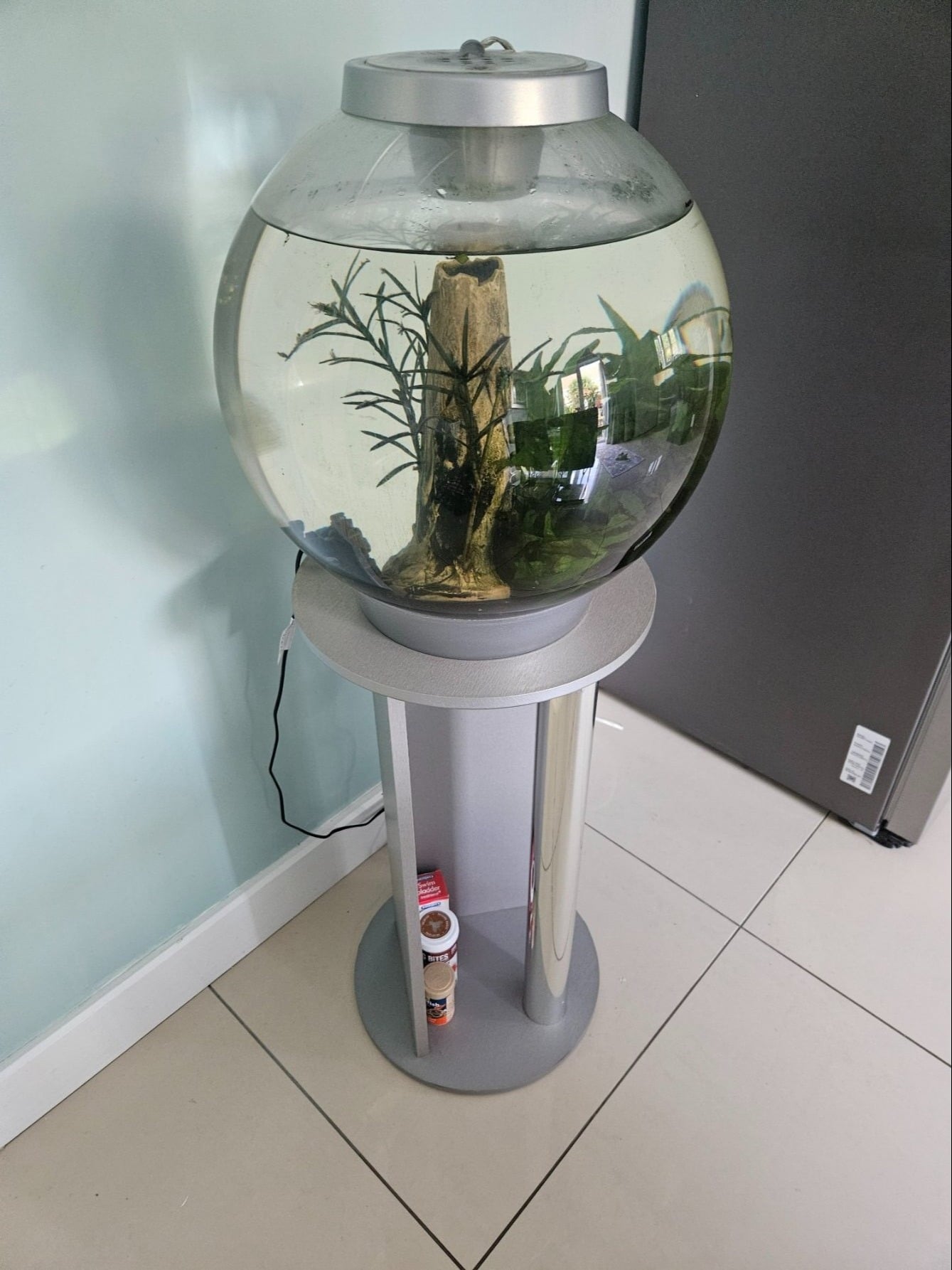 biOrb 30L Tank with LED Light, Stand, Pump and Accessories - Hobbies & Leisure