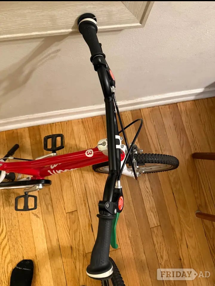 Woom 3 Kids' Bike – 16" Wheels – Red