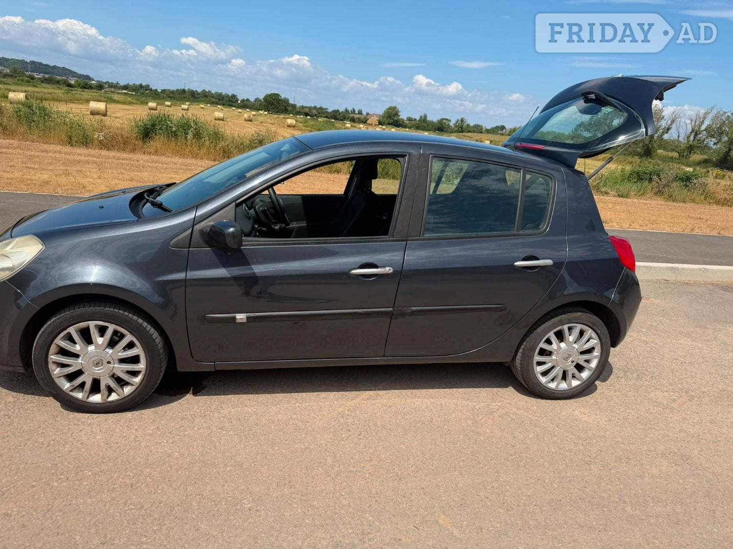 [ berth ]Renault Clio