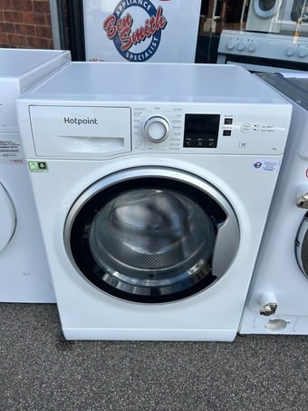 HOTPOINT 7KG WASHING MACHINE