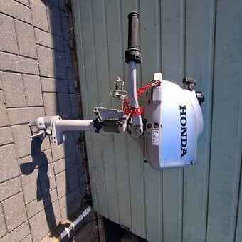 Honda outboard engine●4 stroke●2.3hp●Air cooled●Just serviced