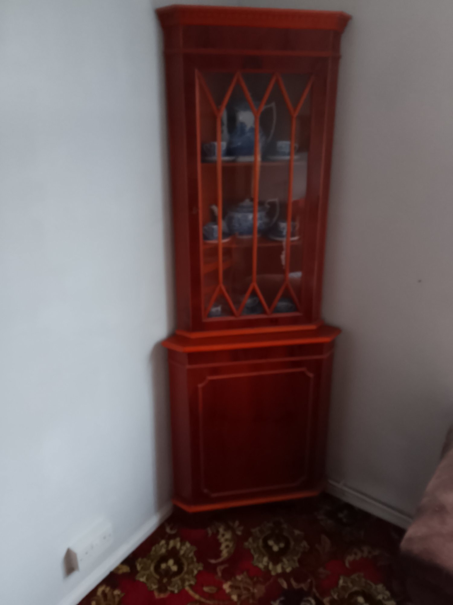 Tonbridge Georgian yew reproduction dinning room suite with original docume