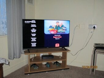 Hisense 42 inch smart tv 