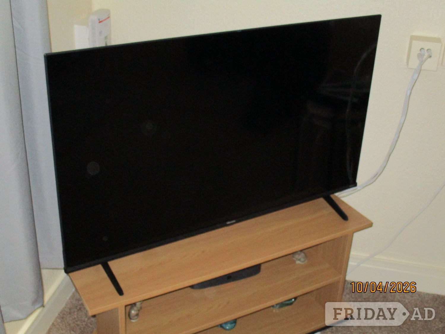 Eastbourne Hisense 42 inch smart tv 