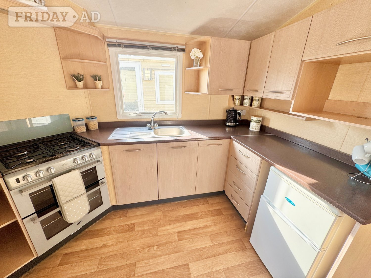 [ berth ]Willerby Caravan