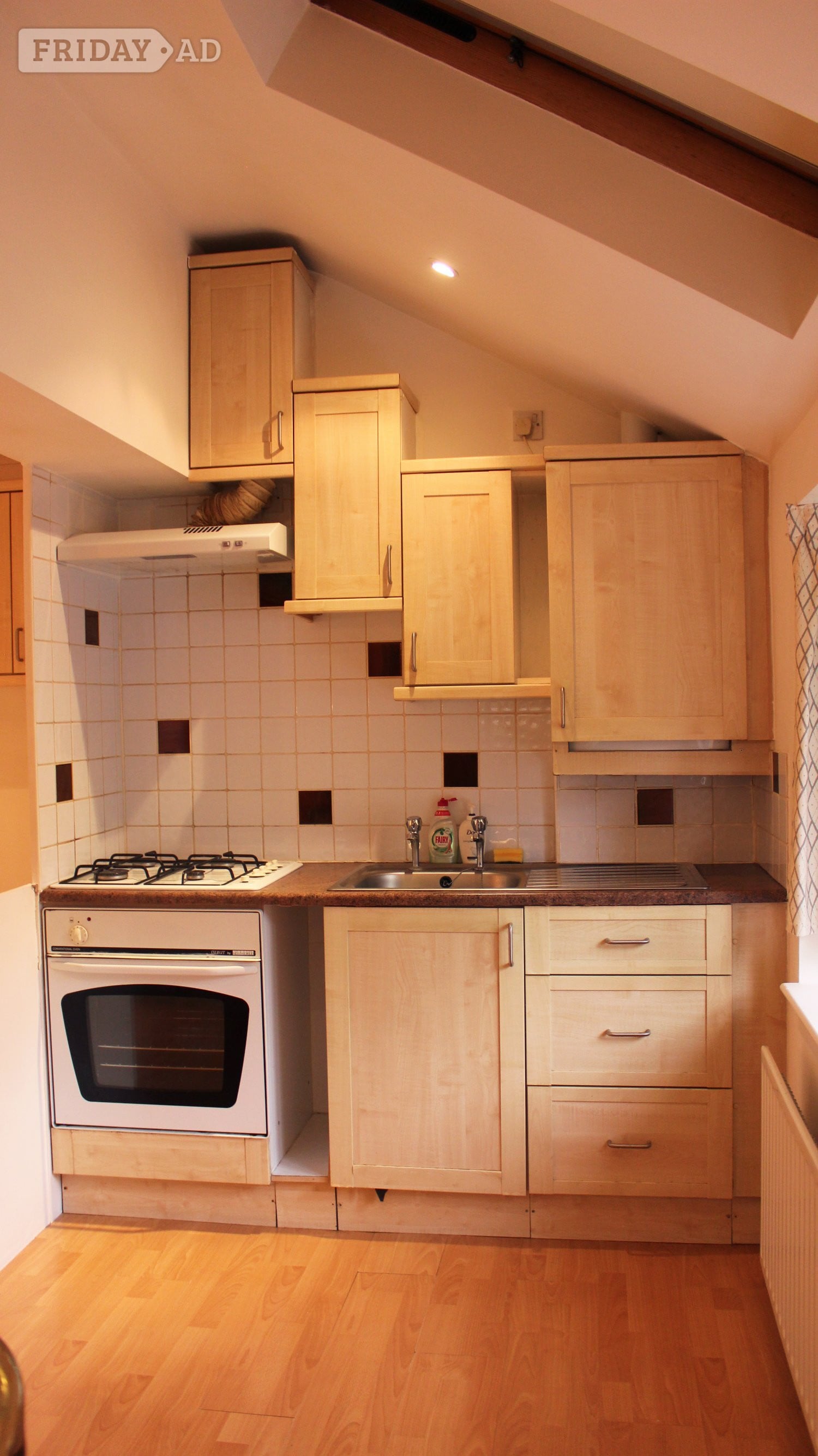 Egham Studio Flat Englefield Green - near Windsor, Staines and Heathrow
