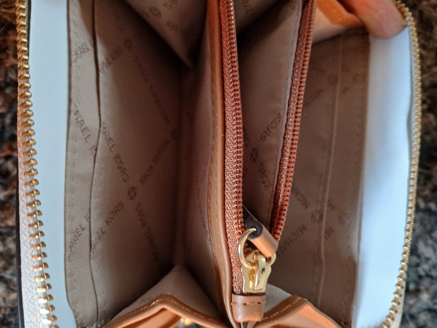£270 joblot Tunbridge wells no scammers  - Clothing, Footwear & Accessories