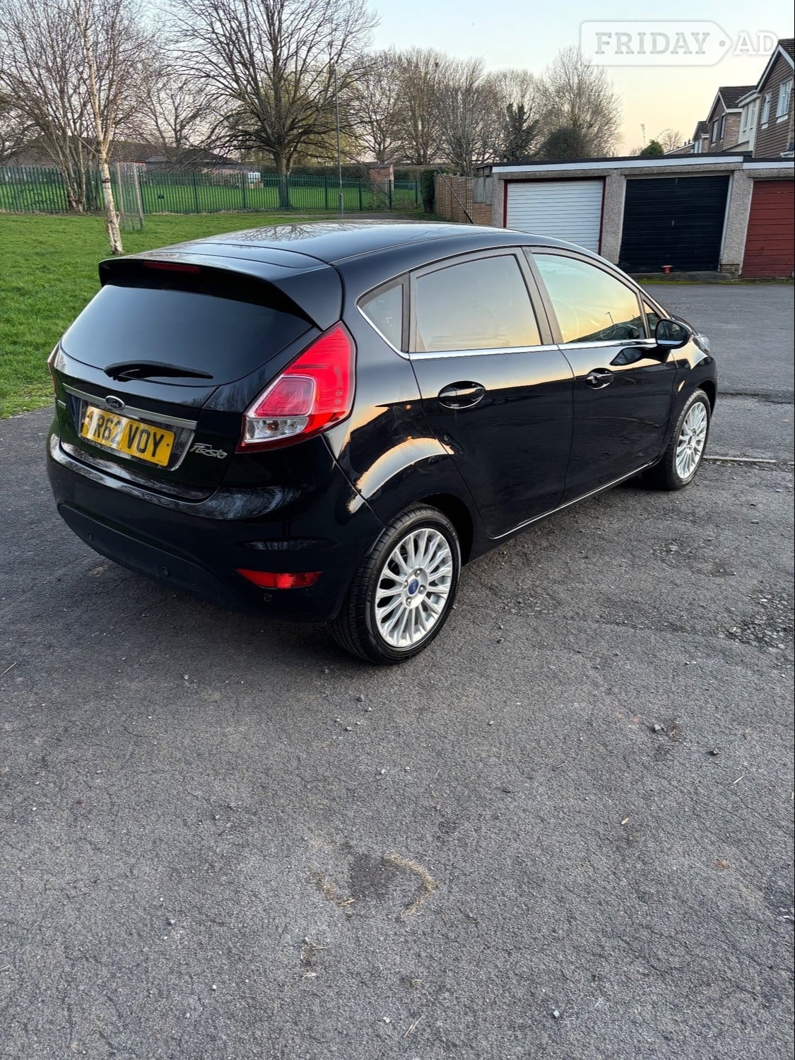 Ford fiesta titanium  - Cars