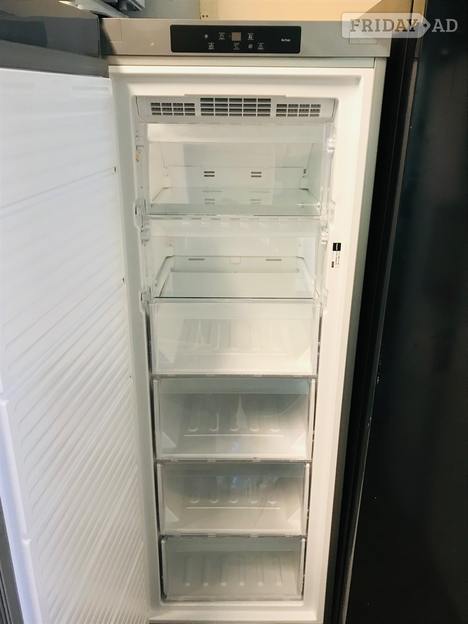 Hotpoint silver colour big size standing freezer