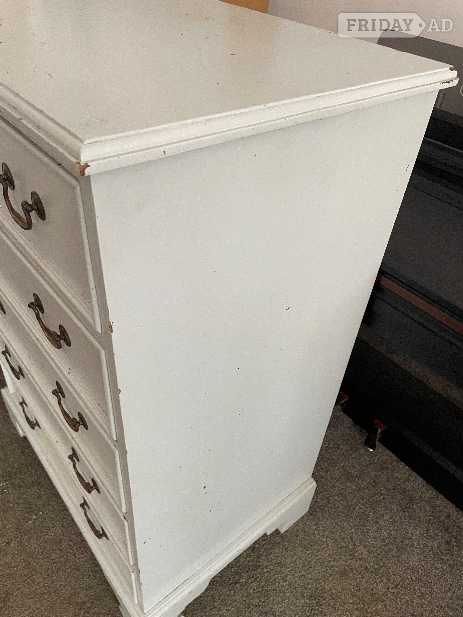 Vintage chest of drawers 
