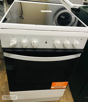 Indesit 50cm wide electric cooker 