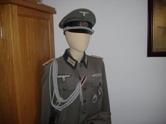 ex film prop full uniform on dummy may px good mtb bike /metal detector