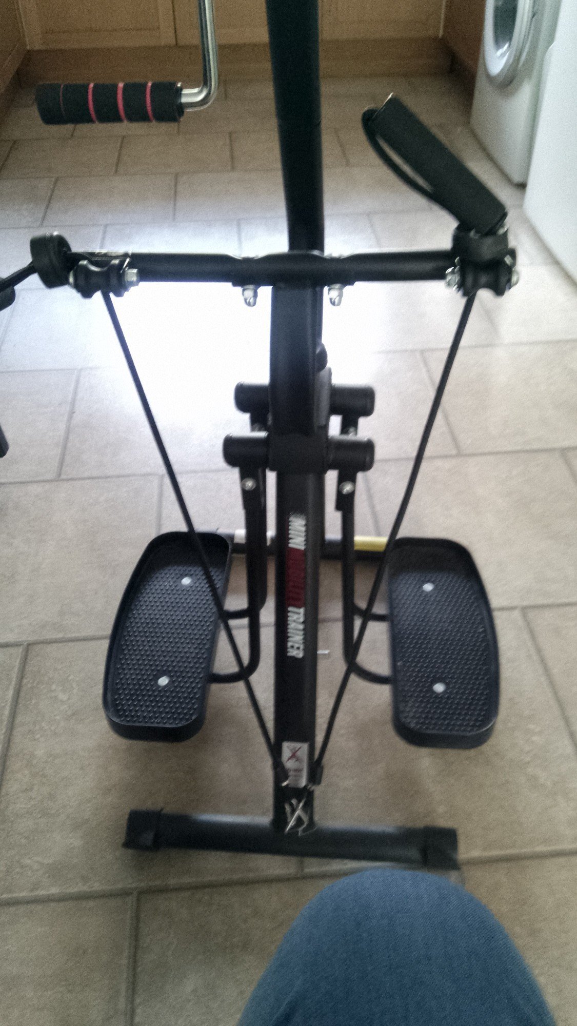 Sit down Mobility exerciser . For upper and lower body trainer 