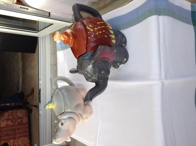 Novelty Teapot Collection - Antiques & Collectables in Robertsbridge