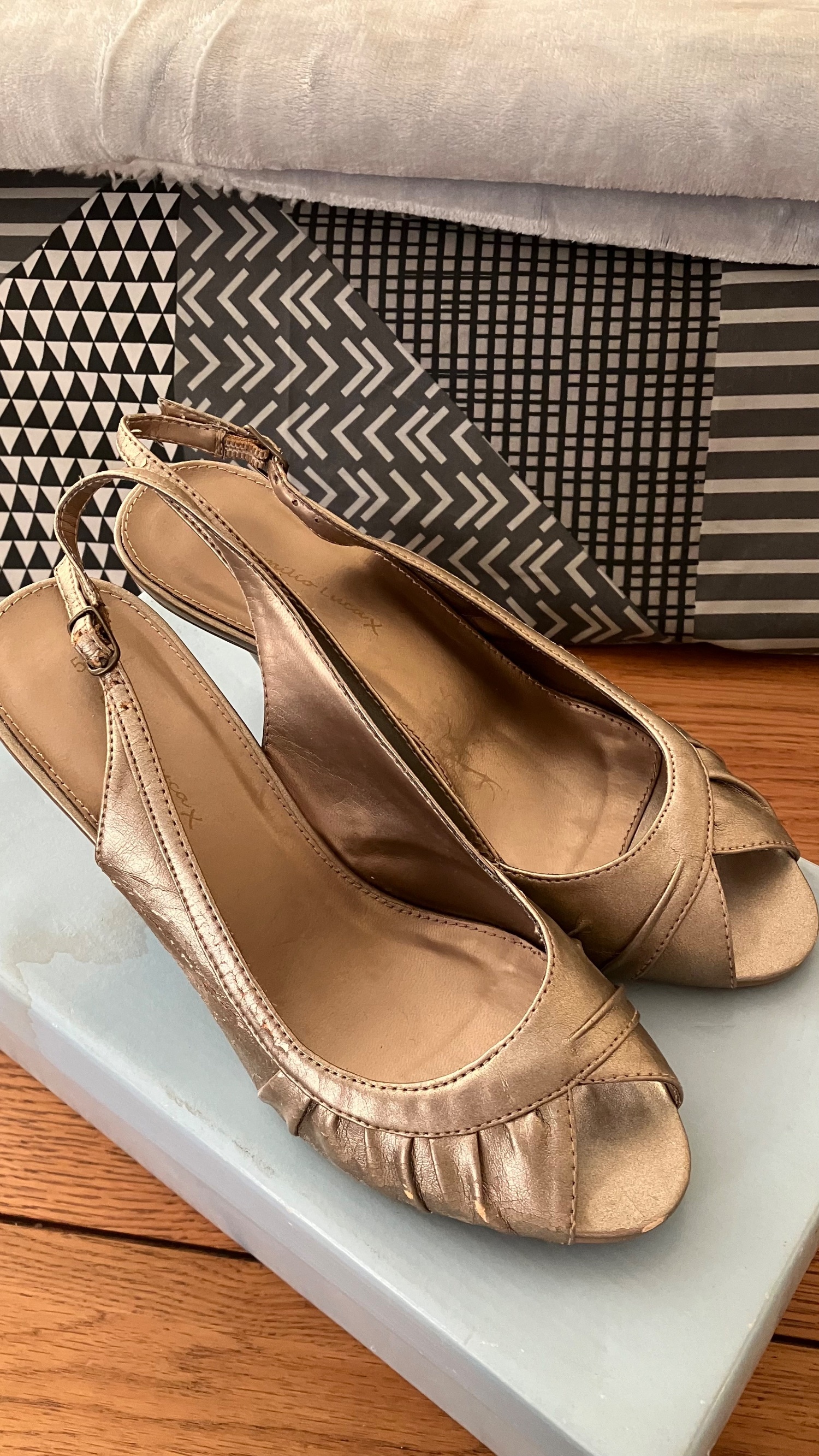 Emilio Luca Metallic Gold high heels size 5 GOOD condition 