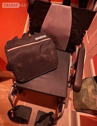 Wheelchair (like new - used twice)