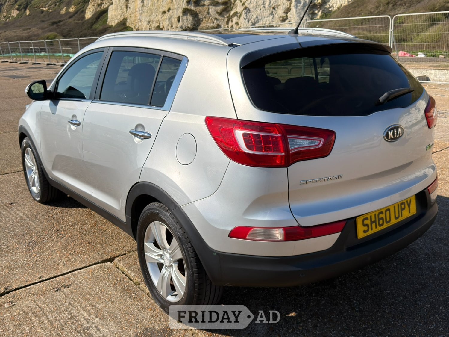 2010 Kia Sportage 2 - Long MOT - Panoramic Roof - ISOFIX - Cars in Brighton