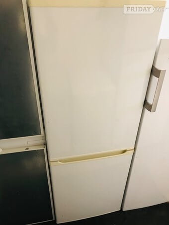 Hotpoint fridge freezer in excellent condition 