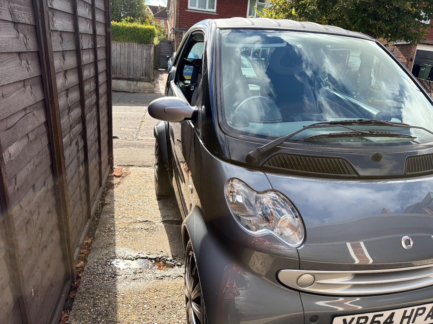 SMART CAR FOR 2 2004 ( SPARES OR REPAIRS ) in Bexhill-On-Sea