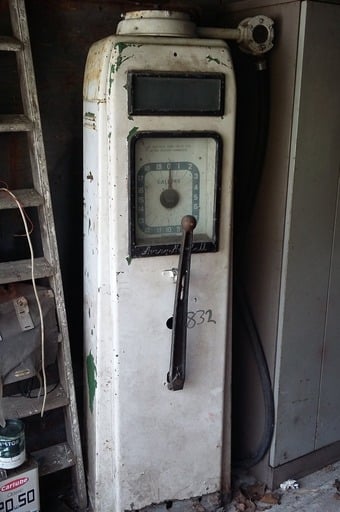 Vintage garage forecourt petrol pump wanted