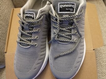Classis womens air Running trainers. 